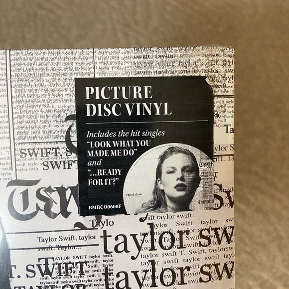 Taylor Swift Reputation Picture disc vinyl - NEW AND FACTORY SEALED - Picture 3 of 4